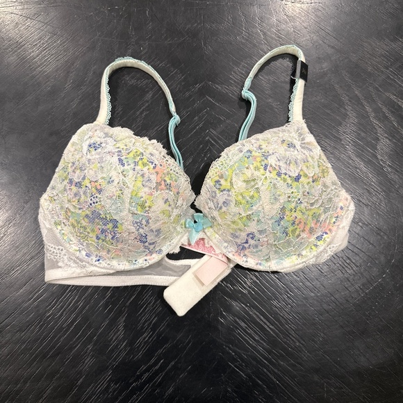 Victoria’s Secret Bra 34B - Picture 1 of 3